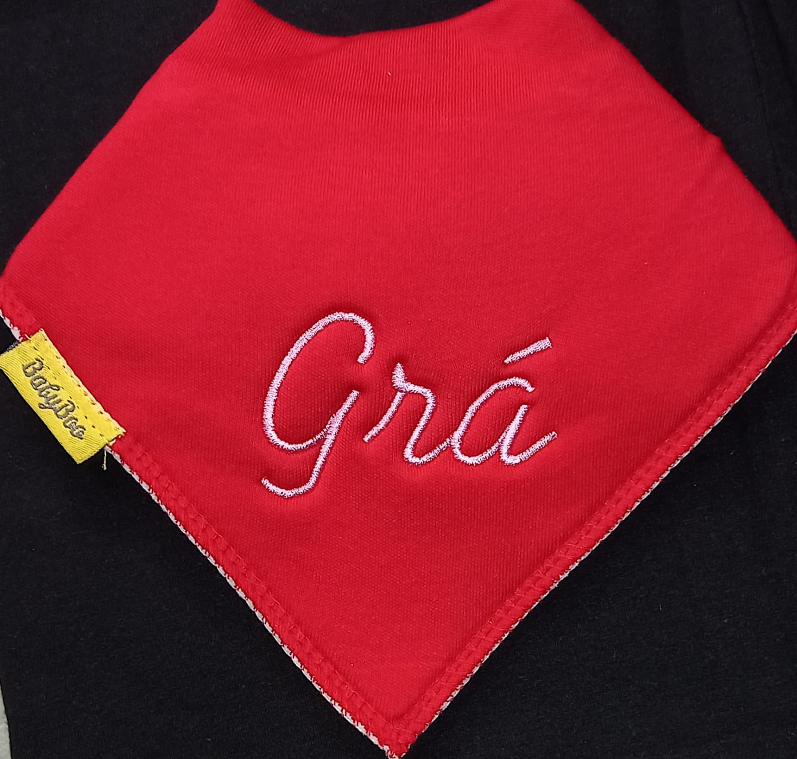 Grá organic cotton bandana bib