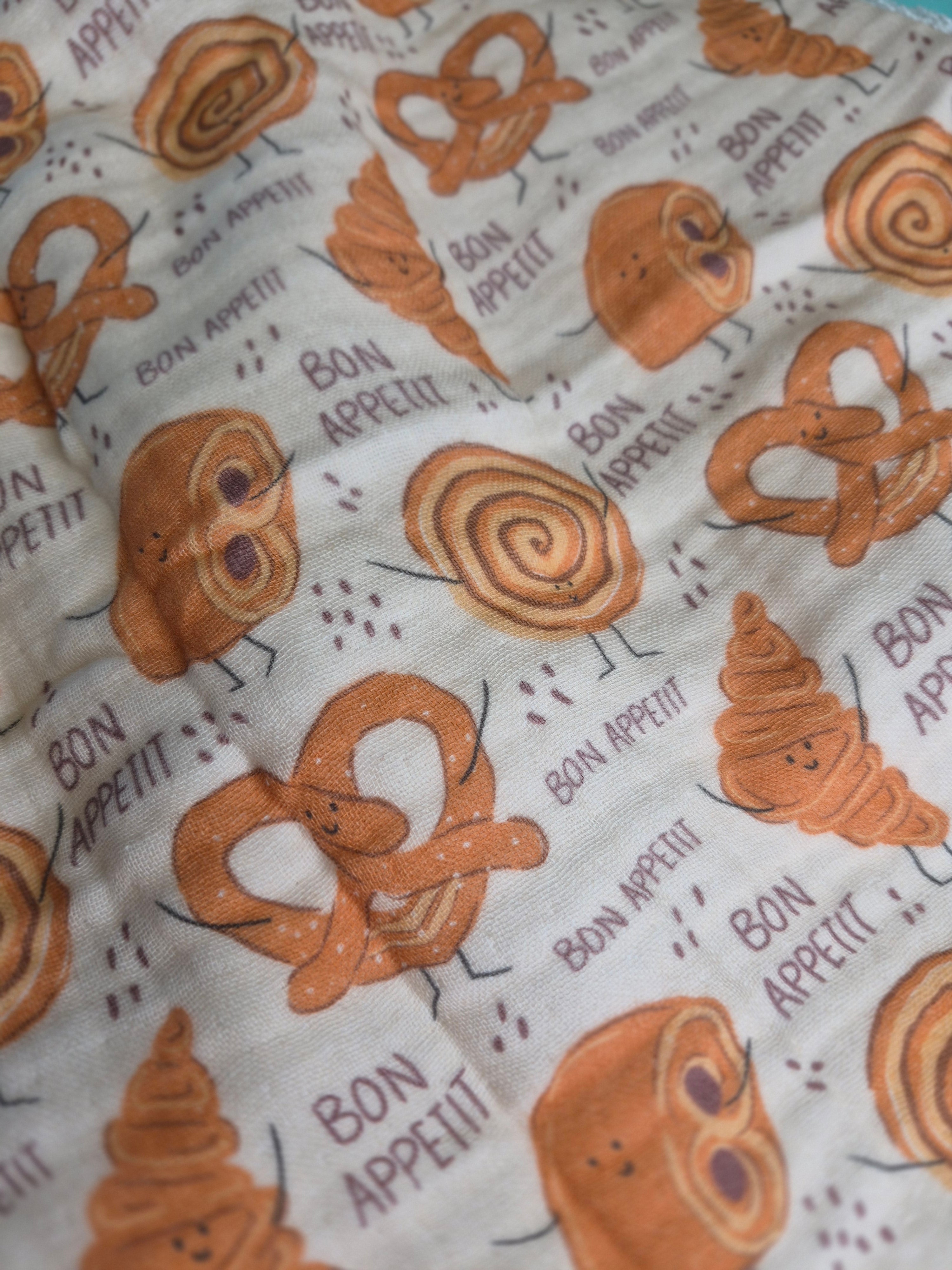 Pastry Club organic cotton hooded towel