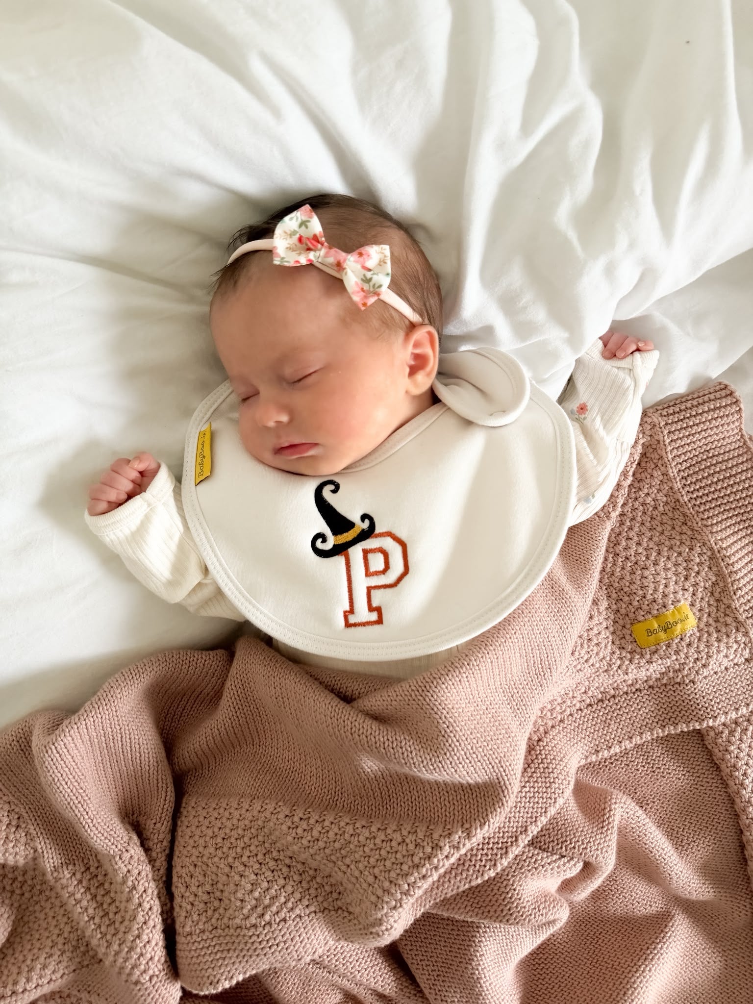 Letterman with witches hat organic cotton LittleBoo newborn bib