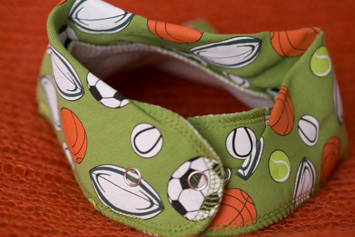 Super sports fan organic cotton DribbleBoo bandana bib
