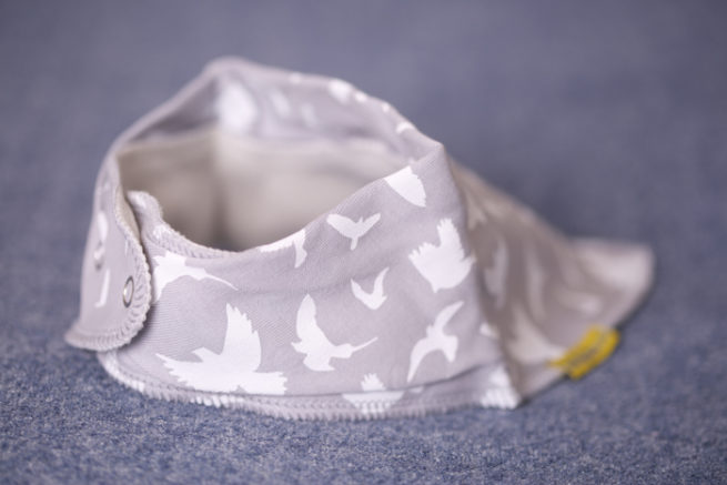 Grey birds bandana bib