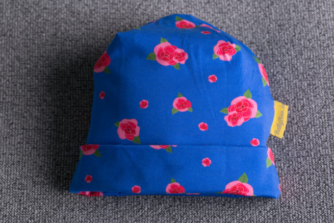 Blue roses beanie hat