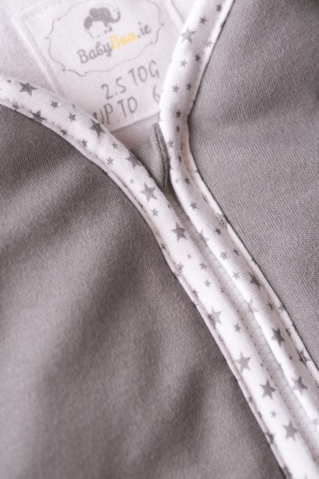 Zip detail grey sleeping bag