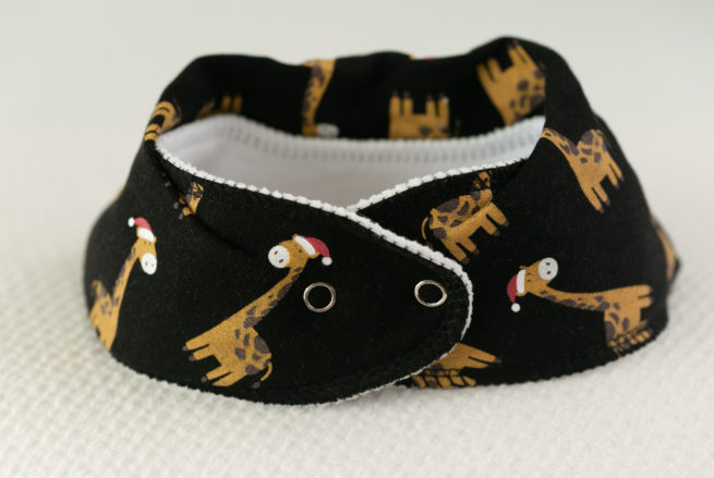 Christmas Gerry Giraffe organic cotton DribbleBoo bandana bib - Image 4