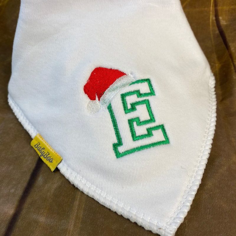 Add a Santa hat to your letterman or name +€2.00
