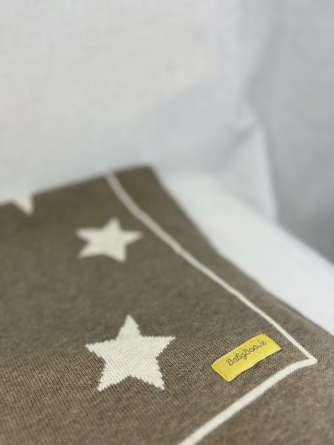 Organic cotton walnut and cream stars BlankieBoo - Image 5