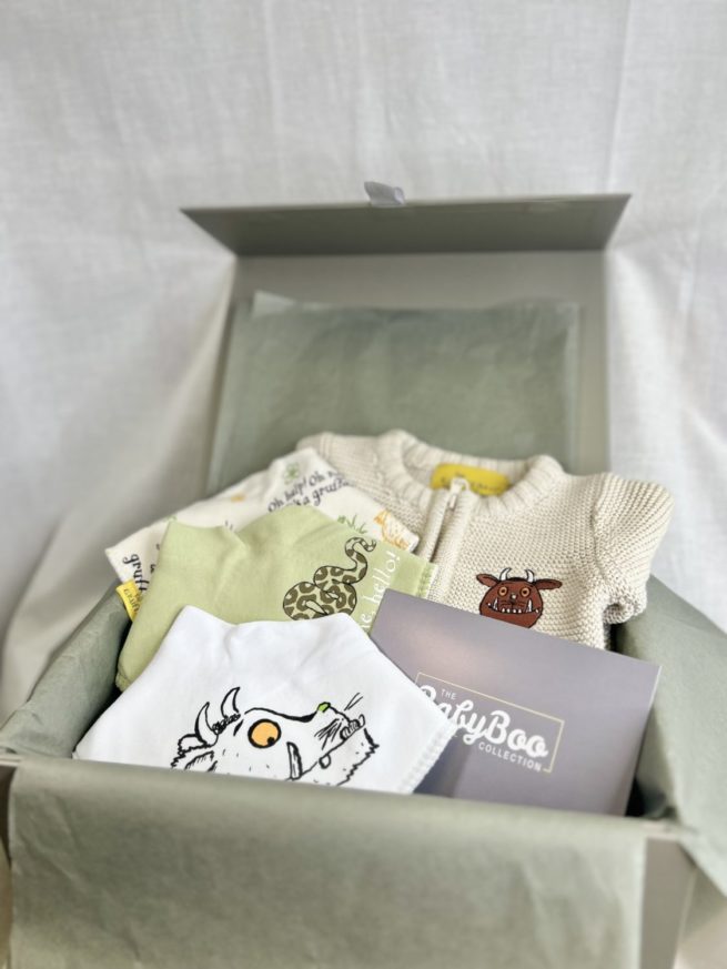 The Gruffalo fan gift box - with zipped cardigan and bibs - Image 3