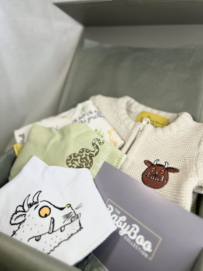 The Gruffalo fan gift box - with zipped cardigan and bibs - Image 2