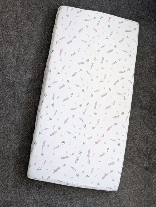 White Lavender organic cotton BeddyBoo fitted sheet