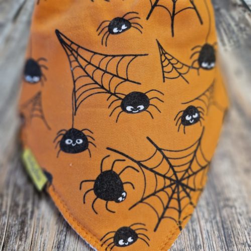 Mini spinner organic cotton DribbleBoo bandana bib