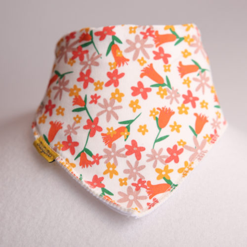 Rustic daisies organic cotton DribbleBoo bandana bib